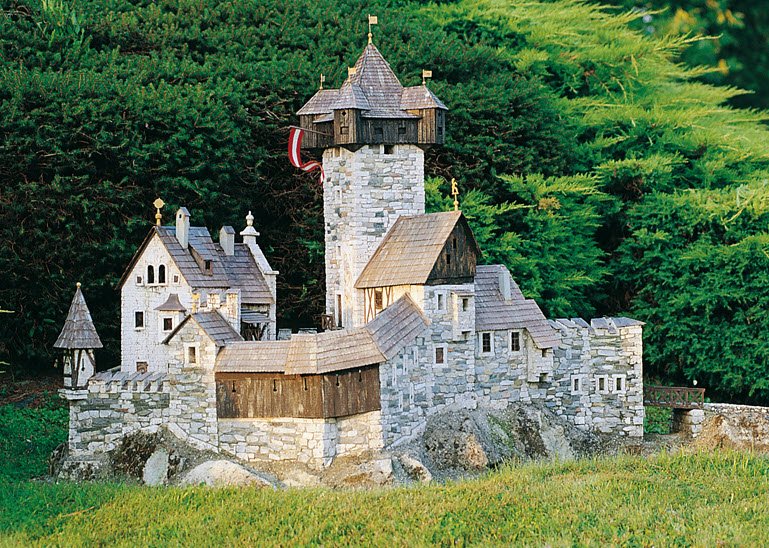 Burg Falkenstein, Austria